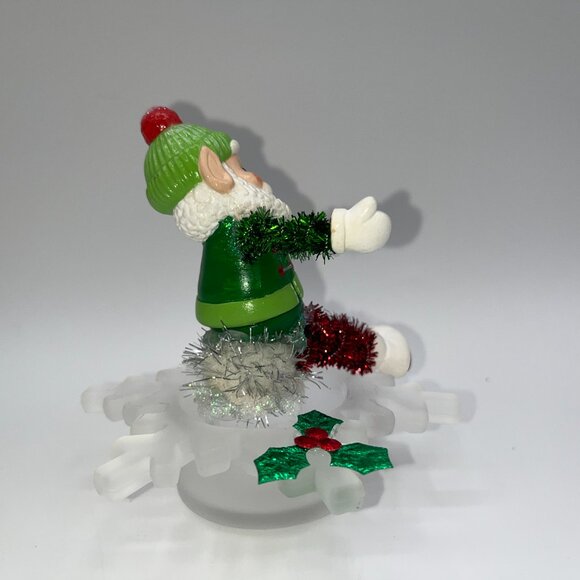 Vintage Ceramic Hand Painted Santa atop a vintage frosted glass snowflake OOAK - Picture 8 of 16